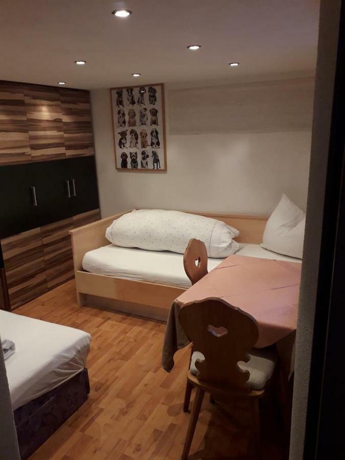 Privatunterkunft Haus Alpenheim